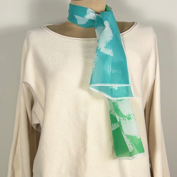 Vintage Vera Neumann Chiffon Scarf Signed Green Blue Floral Print 40"‎ x 10" - Picture 8 of 8